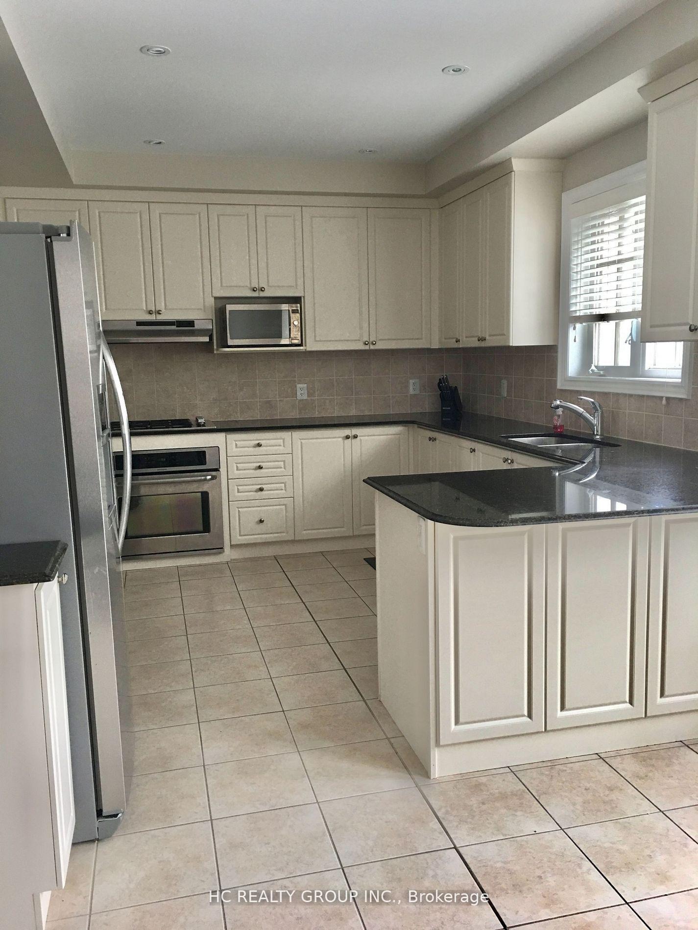 Photo 3 of 37 Rouge Valley Drive W, Markham, Unionville — HOMEH