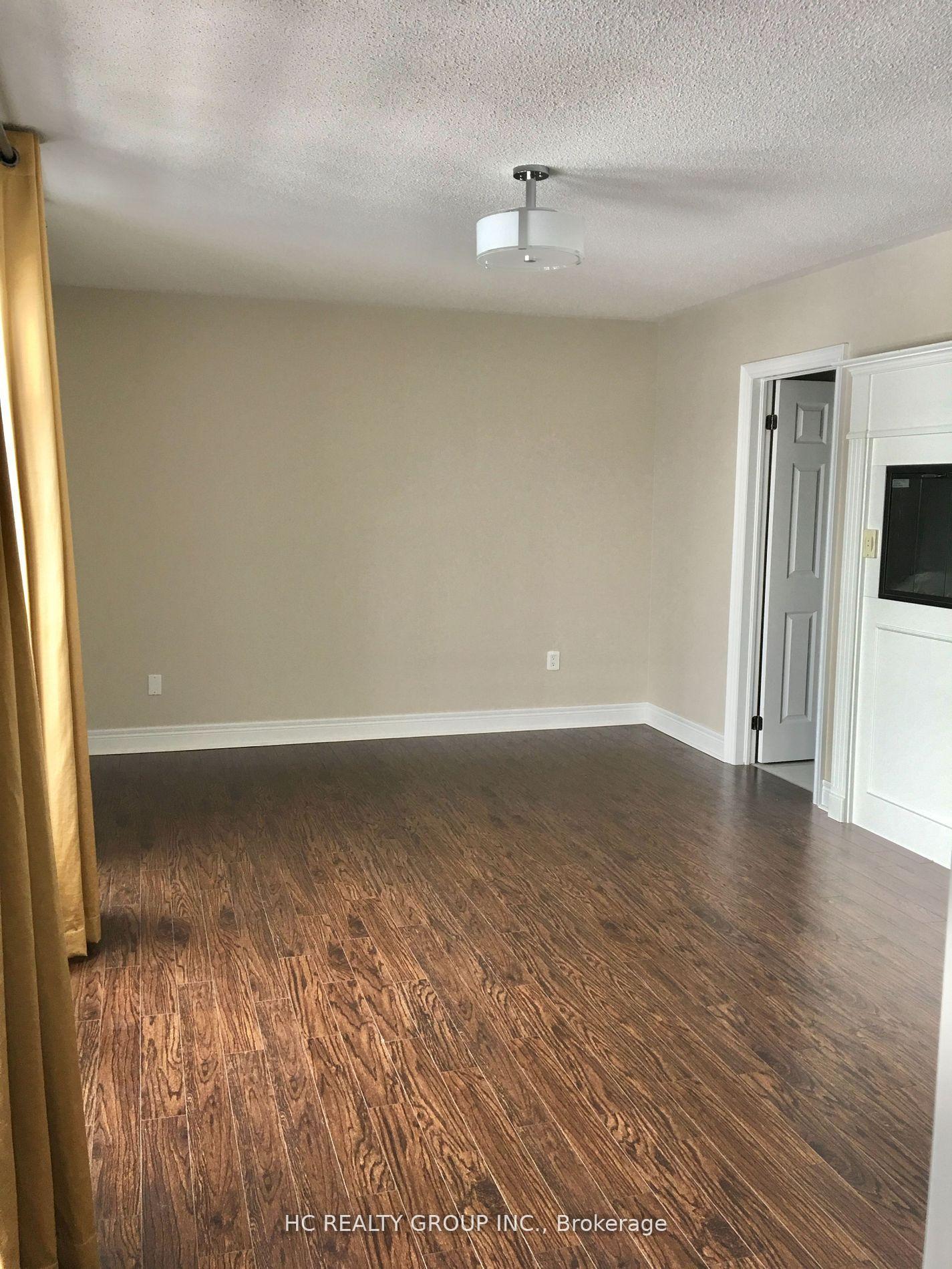 Photo 11 of 37 Rouge Valley Drive W, Markham, Unionville — HOMEH