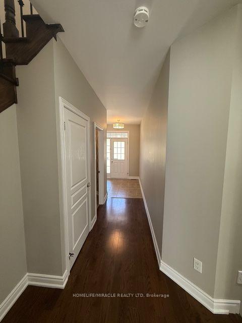 Photo 5 of 48 Pendulum Circle, Brampton, Sandringham-Wellington — HOMEH