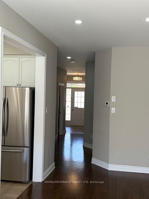 Photo 18 of 48 Pendulum Circle, Brampton, Sandringham-Wellington — HOMEH