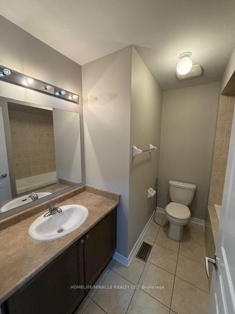 Photo 30 of 48 Pendulum Circle, Brampton, Sandringham-Wellington — HOMEH
