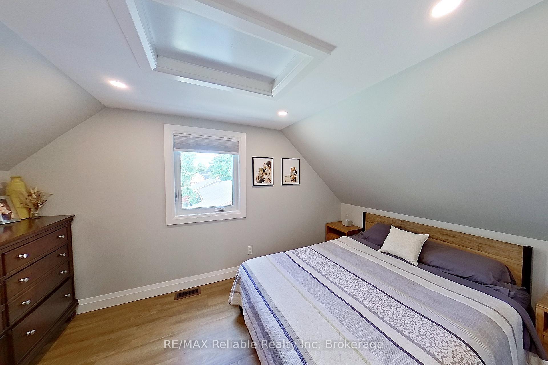 Photo 25 of 19 Bismark Street, Bluewater, Zurich — HOMEH