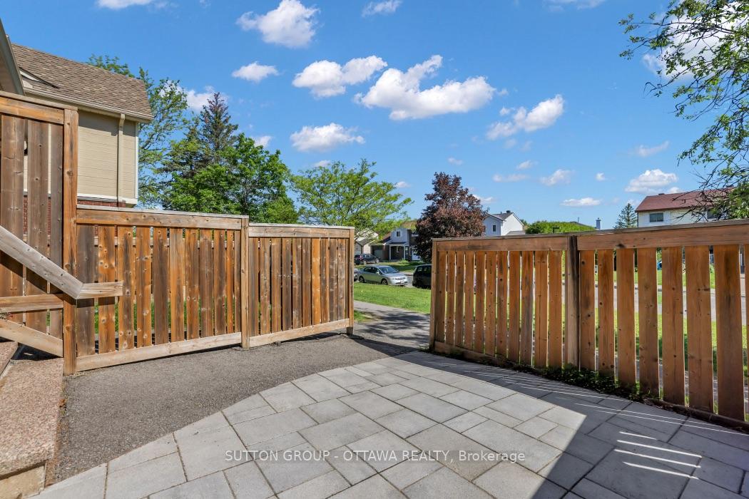 Photo 6 of Unit 201, 1835 Marsala Crescent, Ottawa, Fallingbrook/Pineridge — HOMEH
