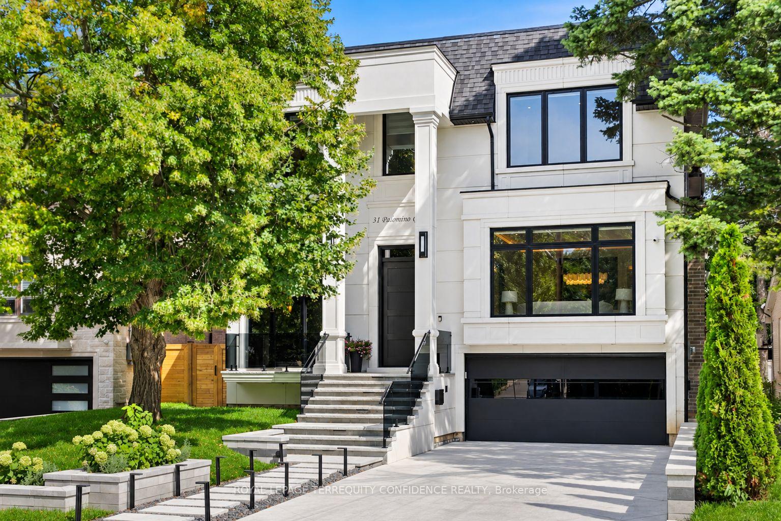 Front of 31 Palomino Crescent