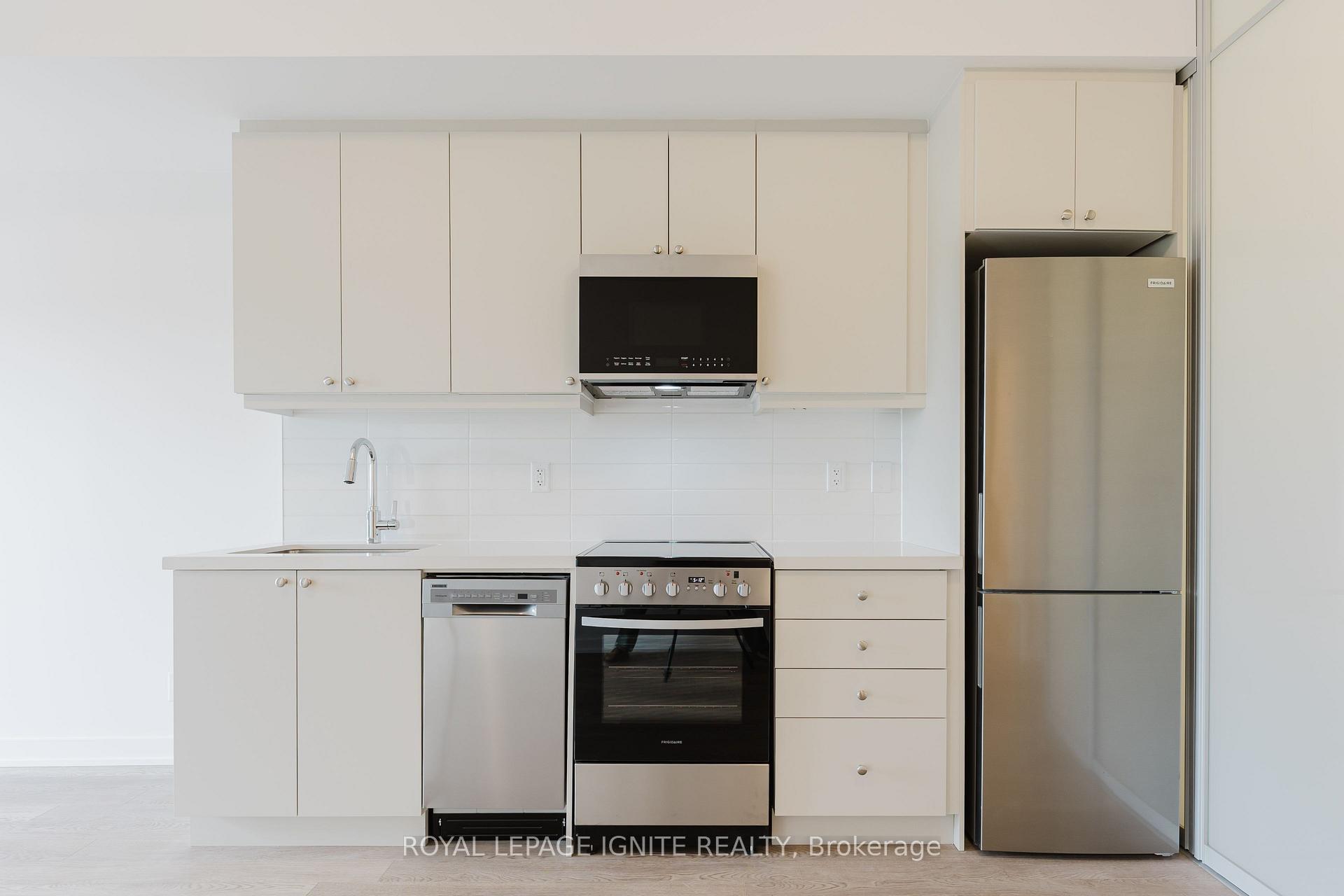 Photo 10 of Unit 907, 55 Clarington Boulevard, Clarington, Bowmanville — HOMEH