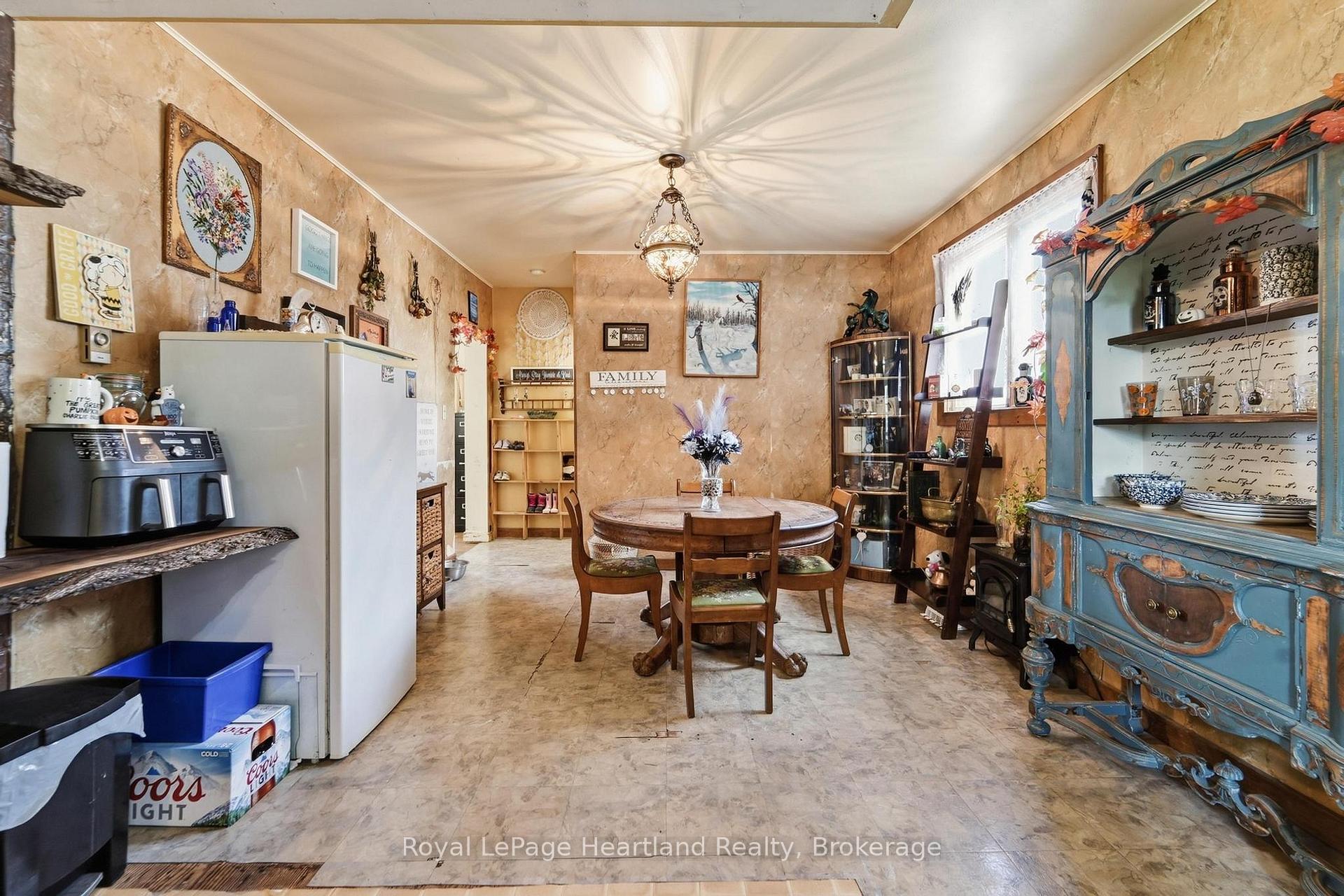 Photo 6 of 103 James St Street, Central Huron, Clinton — HOMEH