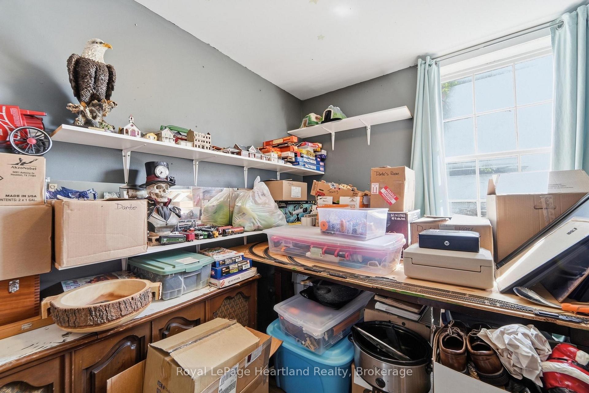 Photo 16 of 103 James St Street, Central Huron, Clinton — HOMEH