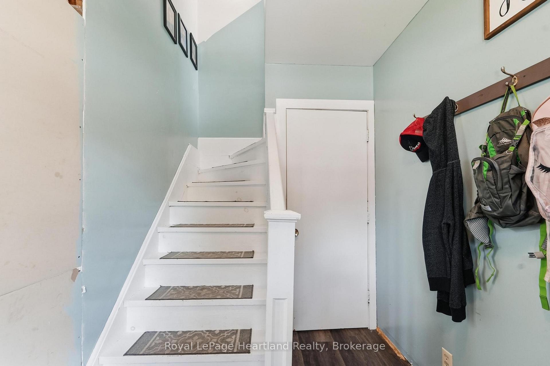 Photo 19 of 103 James St Street, Central Huron, Clinton — HOMEH