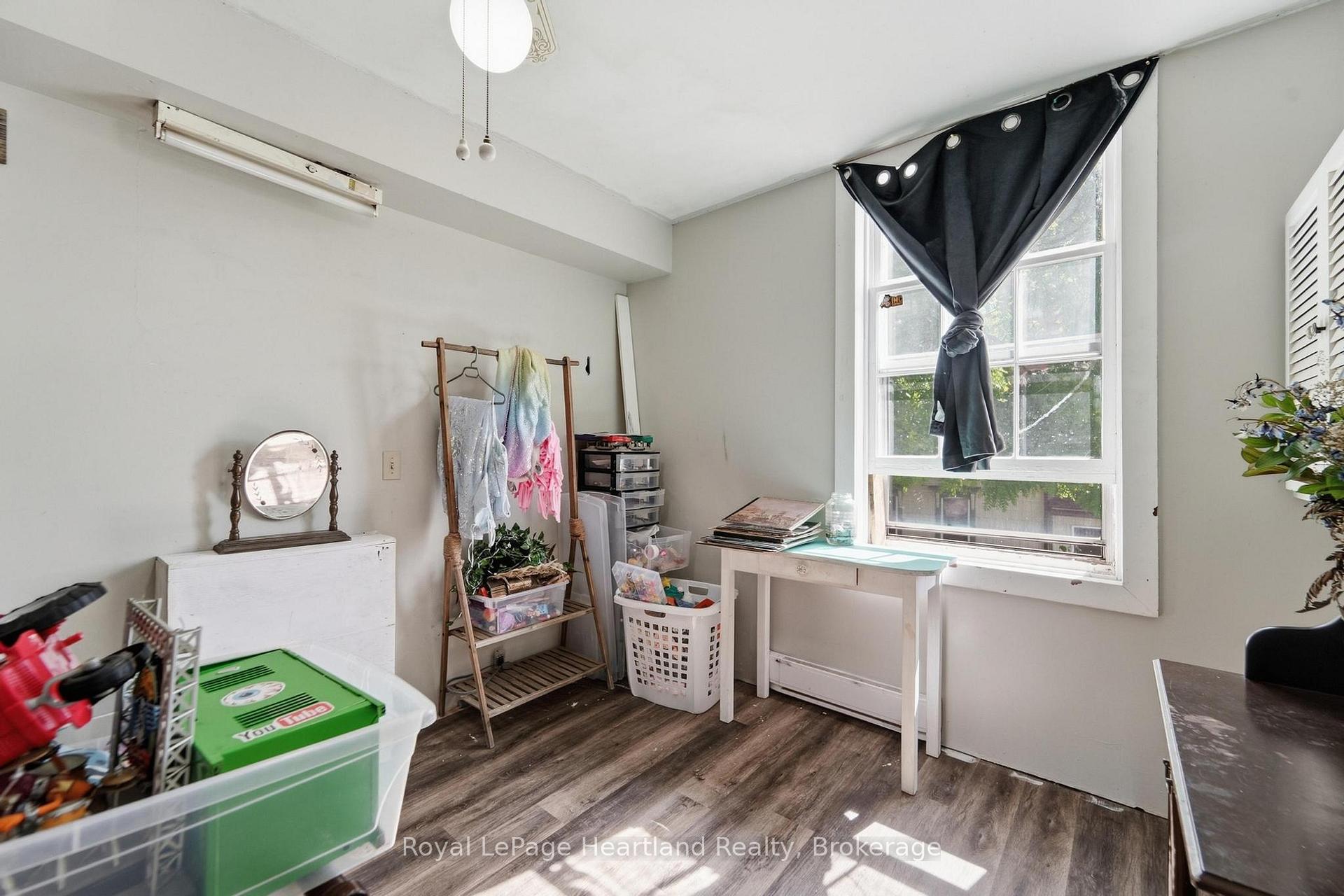 Photo 23 of 103 James St Street, Central Huron, Clinton — HOMEH