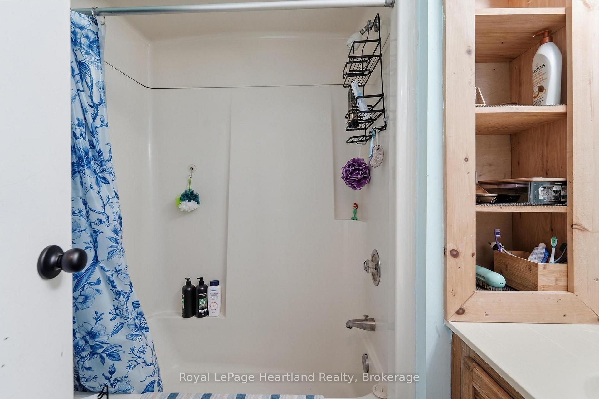 Photo 24 of 103 James St Street, Central Huron, Clinton — HOMEH