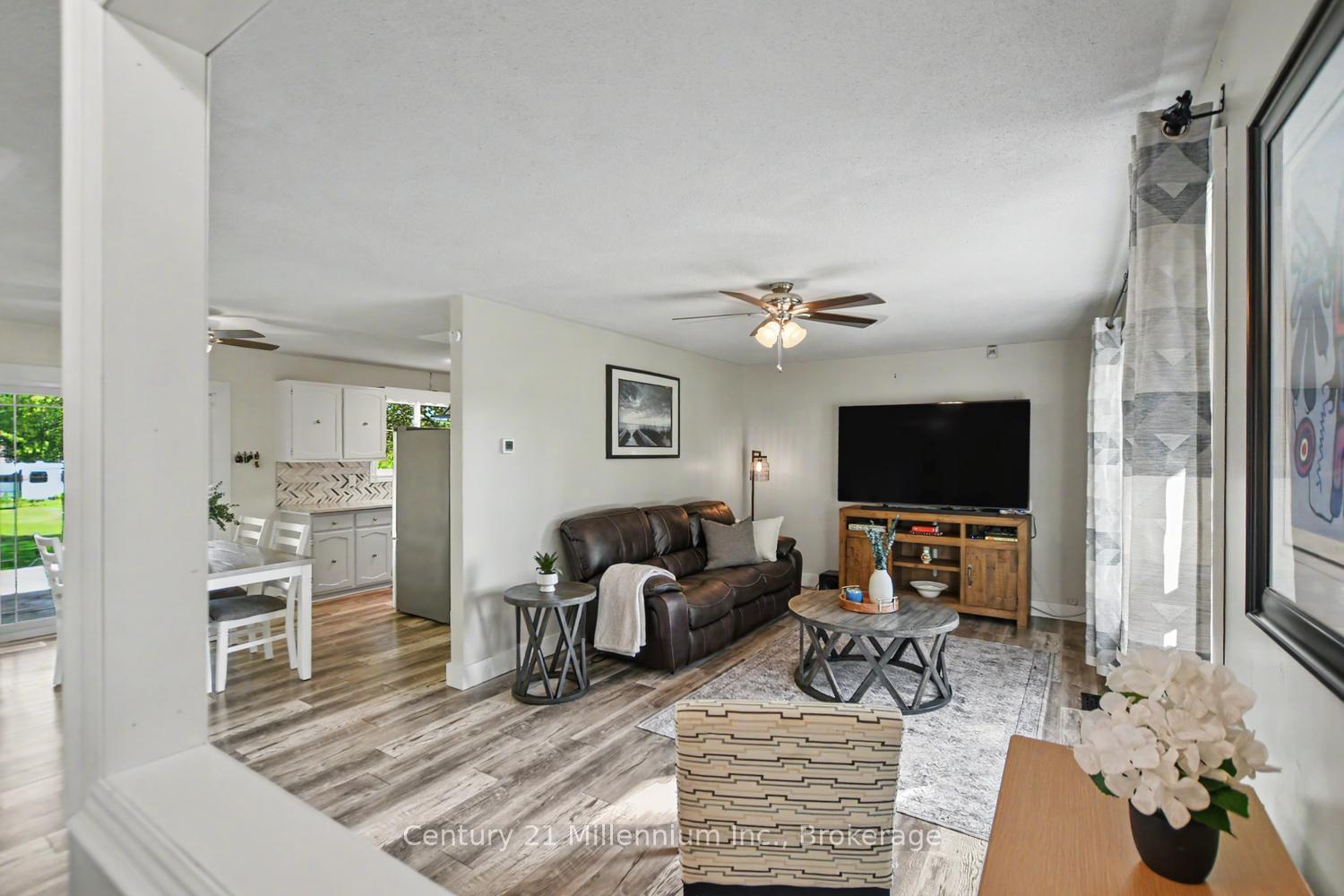 Photo 11 of 224 Margaret Street, Clearview, Stayner — HOMEH