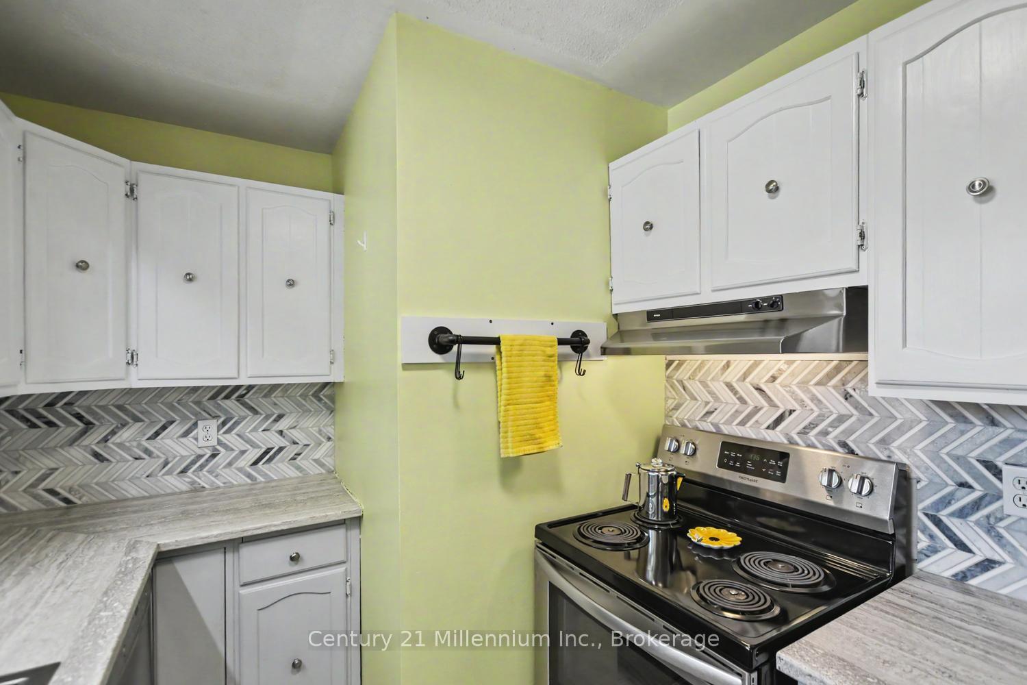 Photo 15 of 224 Margaret Street, Clearview, Stayner — HOMEH