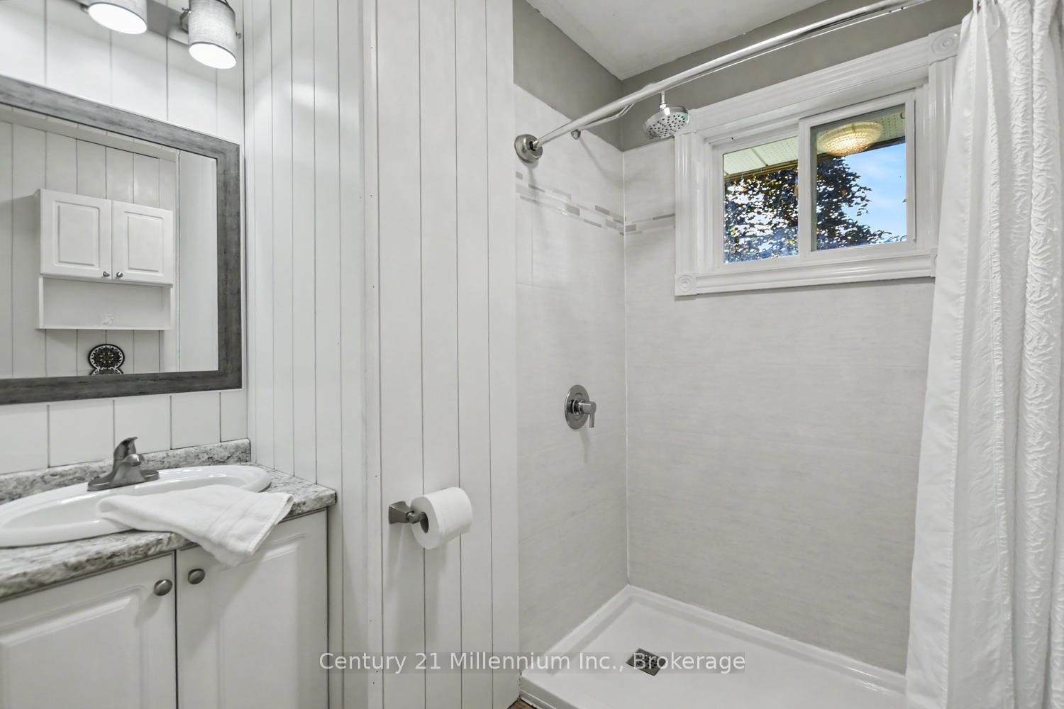 Photo 21 of 224 Margaret Street, Clearview, Stayner — HOMEH