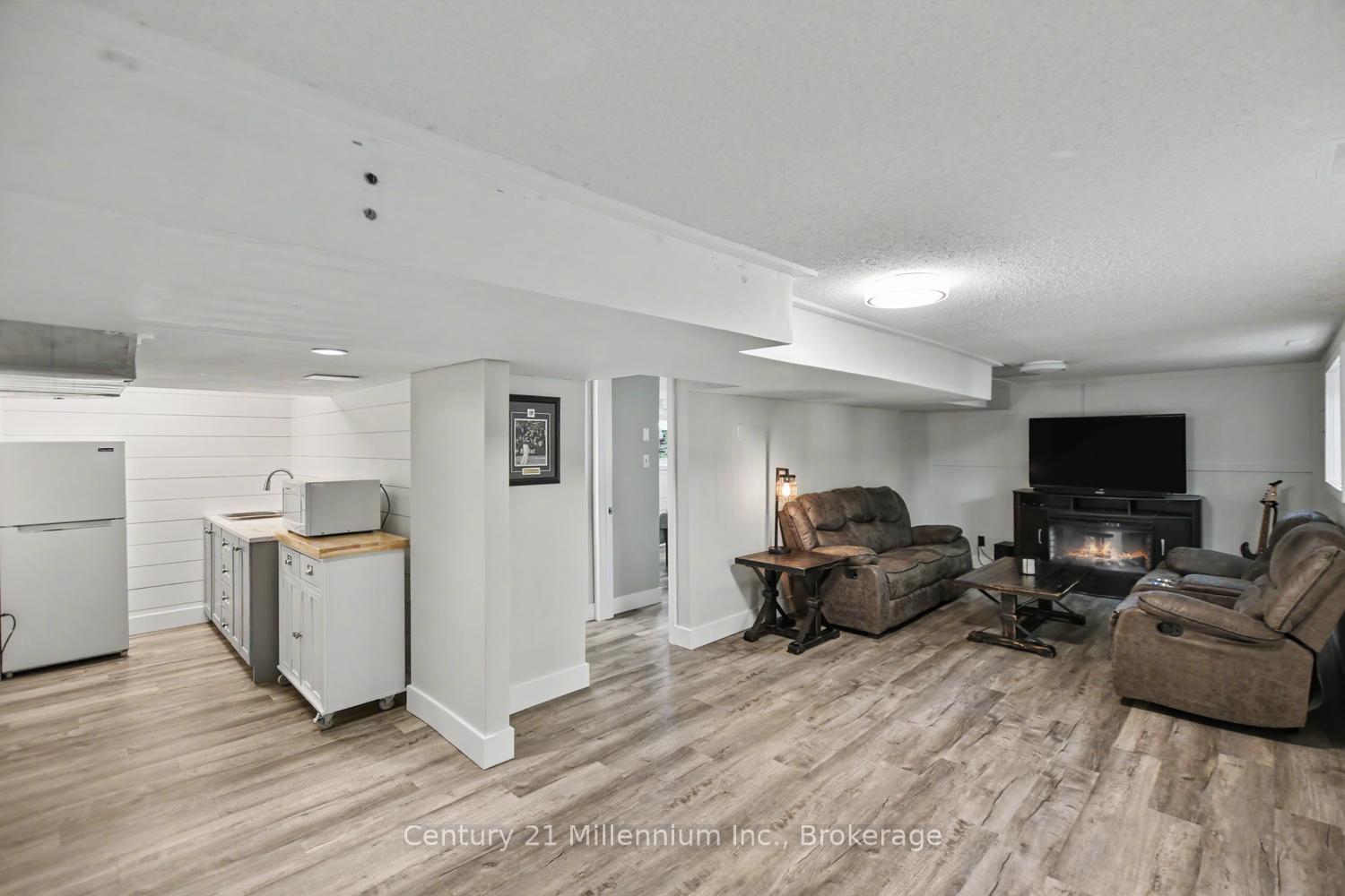 Photo 22 of 224 Margaret Street, Clearview, Stayner — HOMEH