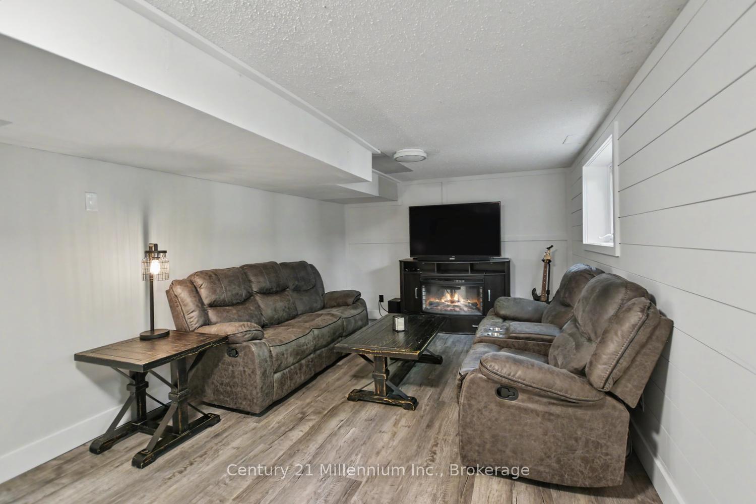 Photo 24 of 224 Margaret Street, Clearview, Stayner — HOMEH