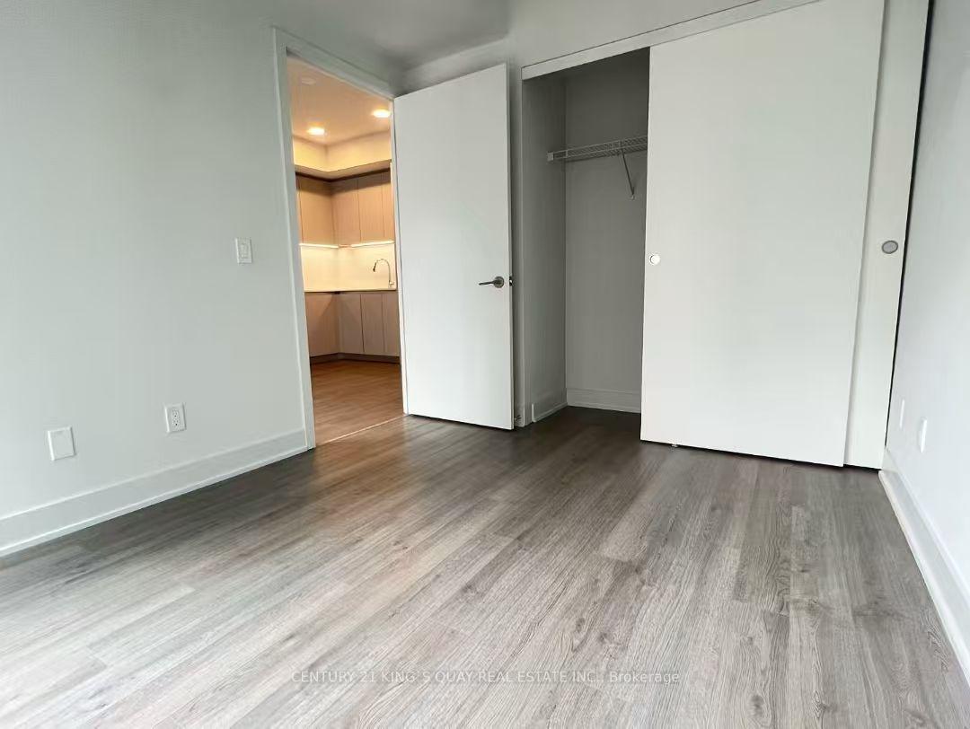 Photo 3 of Unit 1505, 8 Cumberland Street, Toronto, The Annex — HOMEH