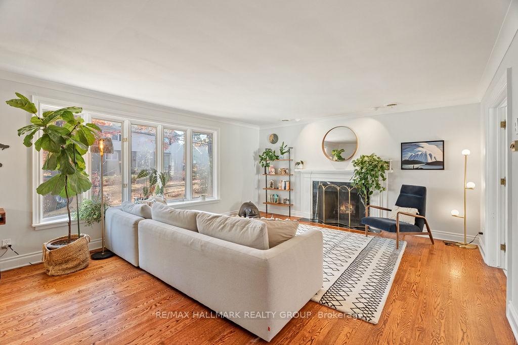 Photo 8 of 275 Crocus Avenue, Ottawa, Applewood Acres — HOMEH