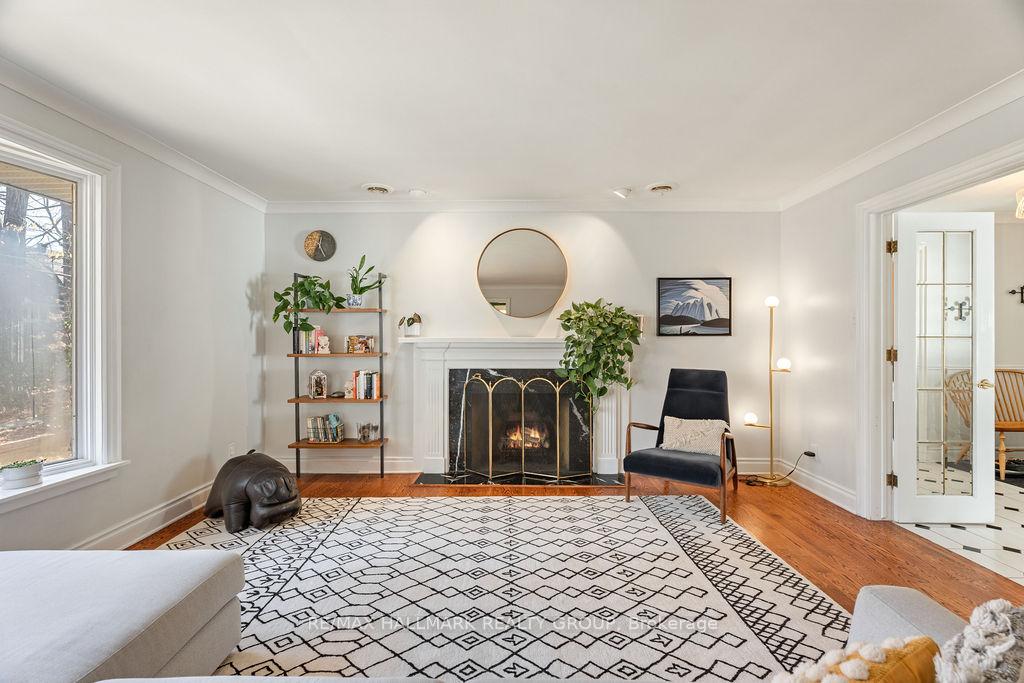 Photo 10 of 275 Crocus Avenue, Ottawa, Applewood Acres — HOMEH