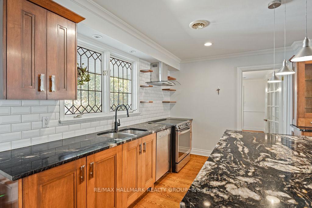 Photo 19 of 275 Crocus Avenue, Ottawa, Applewood Acres — HOMEH