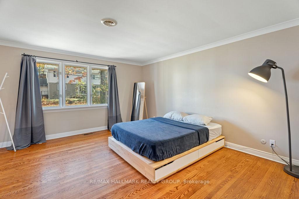 Photo 23 of 275 Crocus Avenue, Ottawa, Applewood Acres — HOMEH