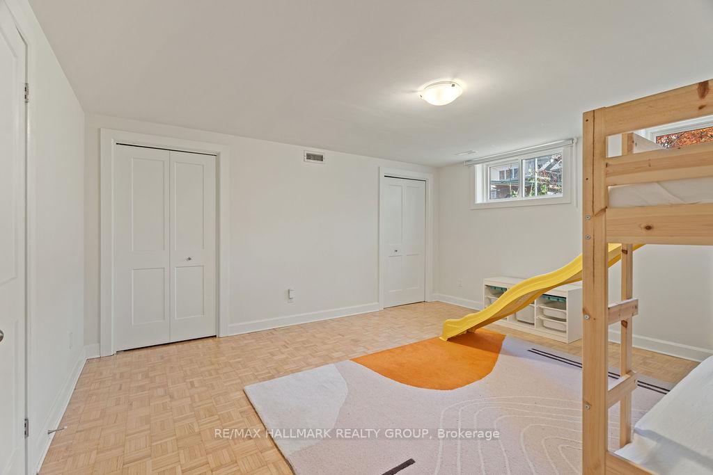 Photo 39 of 275 Crocus Avenue, Ottawa, Applewood Acres — HOMEH