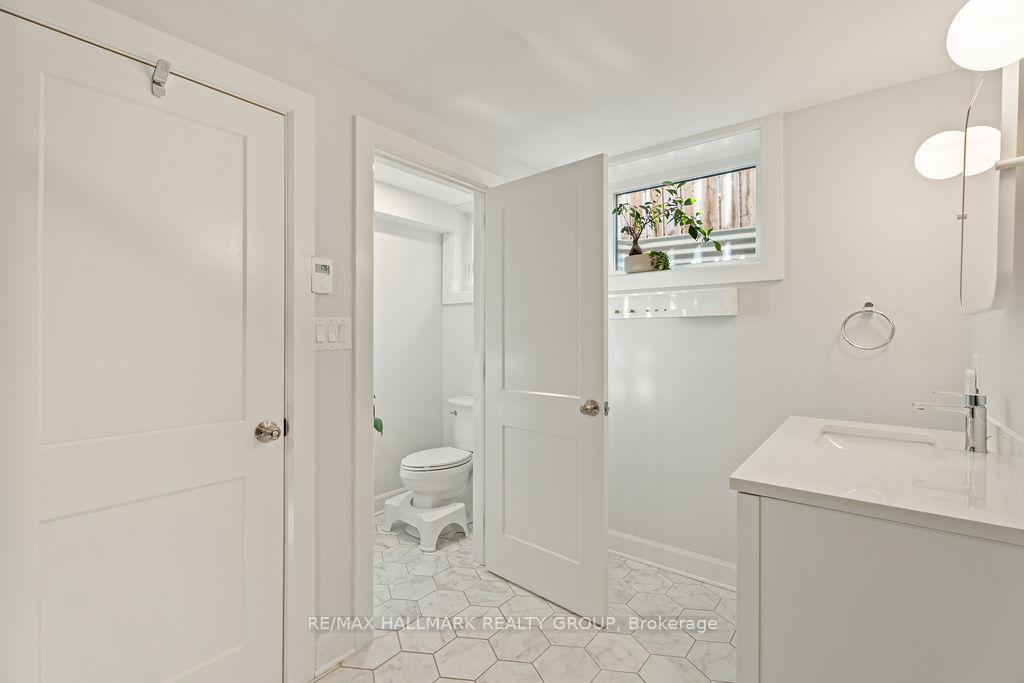 Photo 40 of 275 Crocus Avenue, Ottawa, Applewood Acres — HOMEH