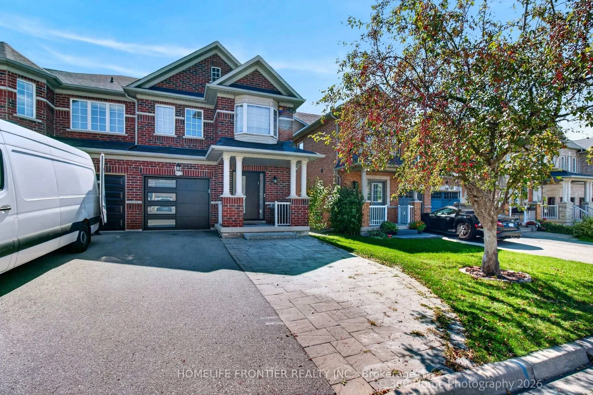 Photo 1 of 312 Lauderdale Drive, Vaughan, Patterson — HOMEH