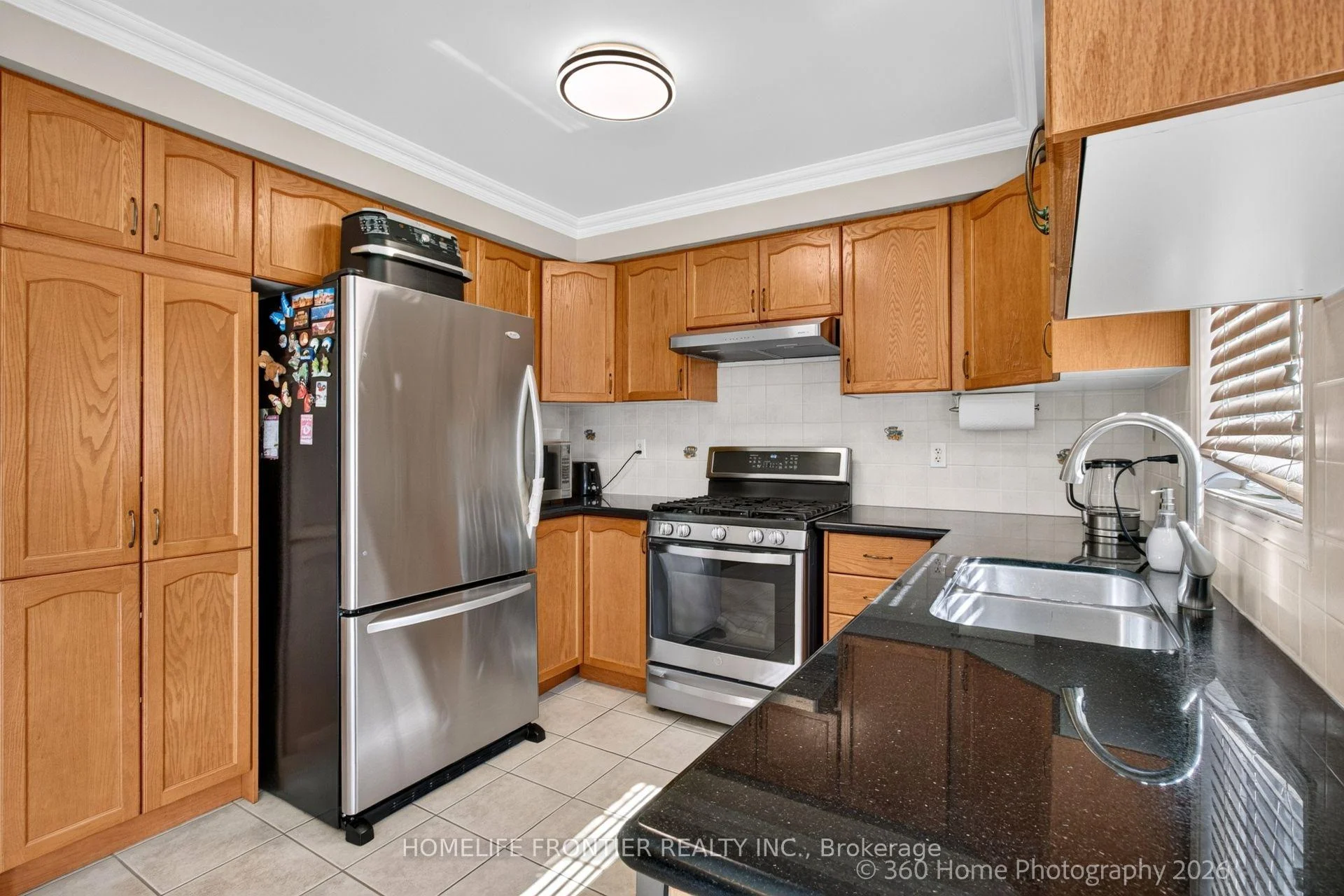 Photo 13 of 312 Lauderdale Drive, Vaughan, Patterson — HOMEH
