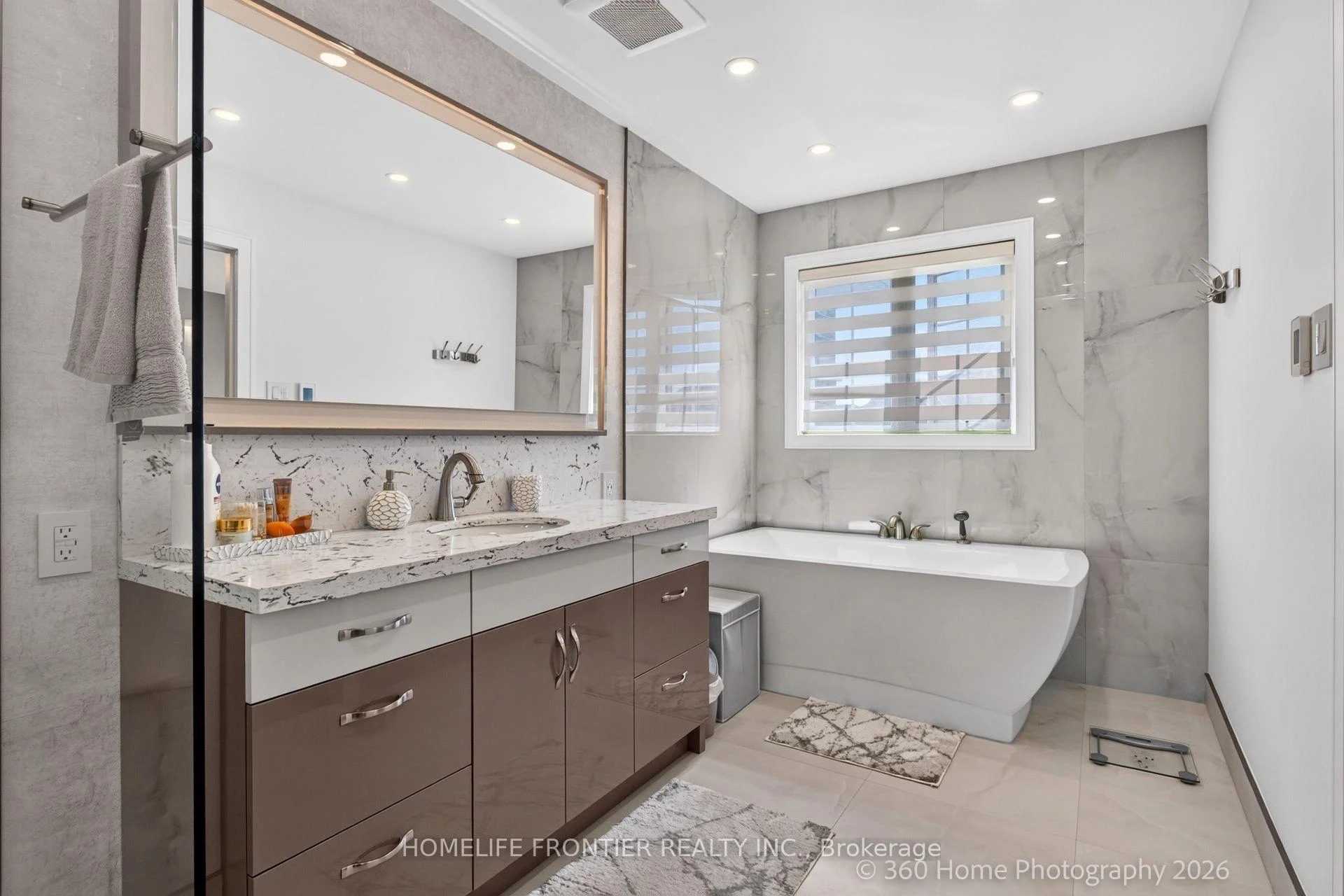 Photo 23 of 312 Lauderdale Drive, Vaughan, Patterson — HOMEH