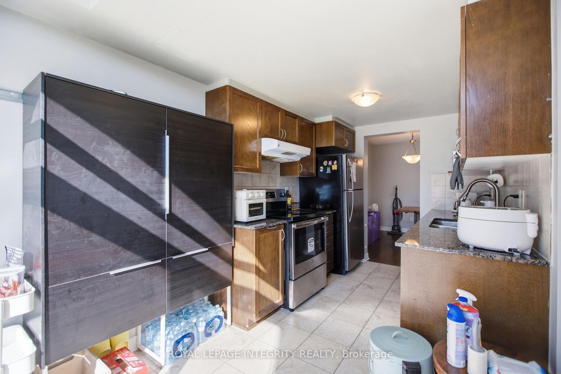 Photo 11 of 320 Tourmaline Crescent, Ottawa, Barrhaven - Strandherd — HOMEH