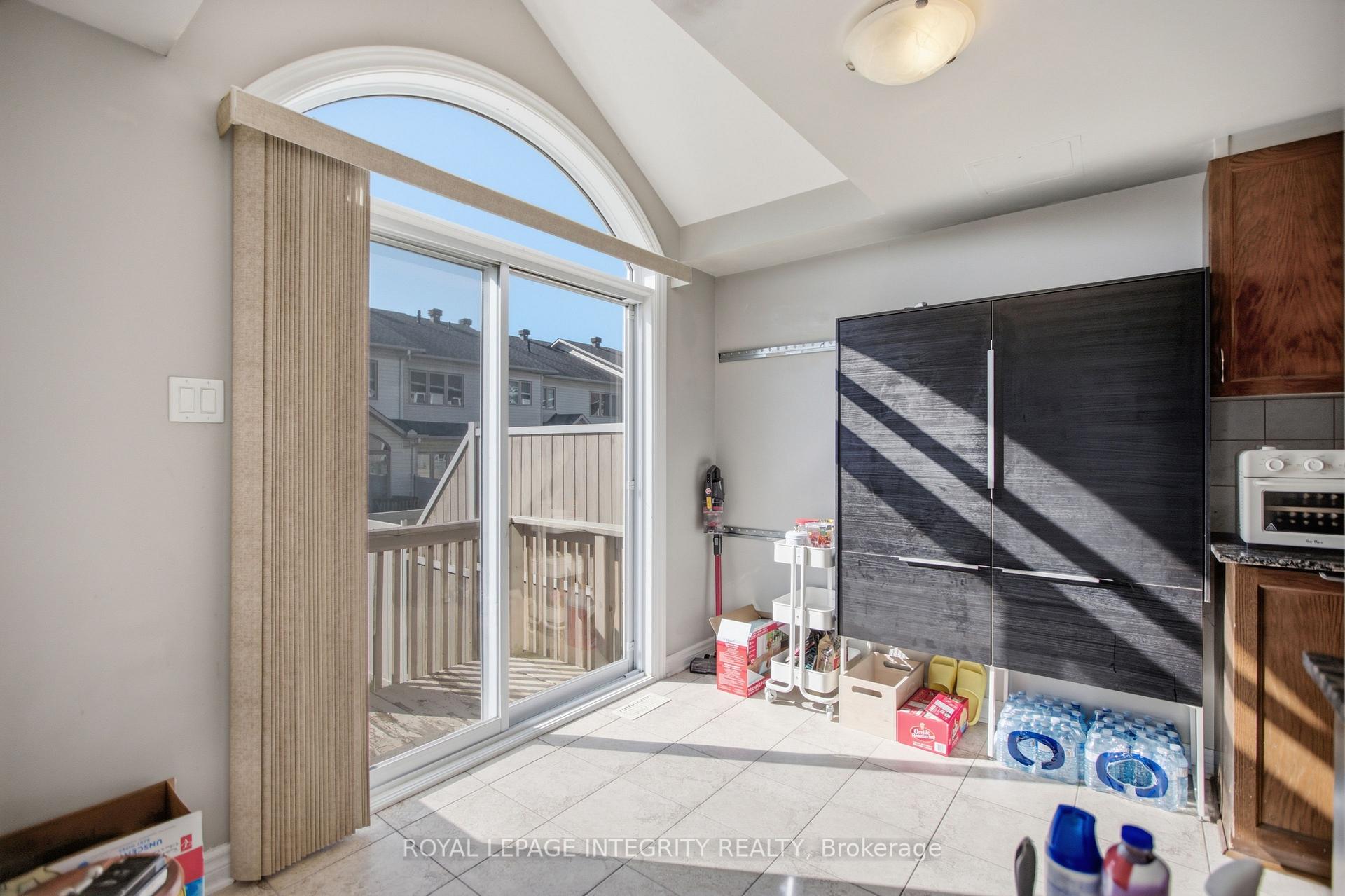 Photo 13 of 320 Tourmaline Crescent, Ottawa, Barrhaven - Strandherd — HOMEH
