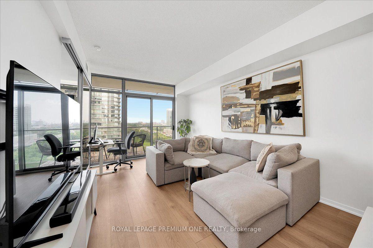 Photo 9 of Unit 901, 103 The Queensway, Toronto, High Park-Swansea — HOMEH