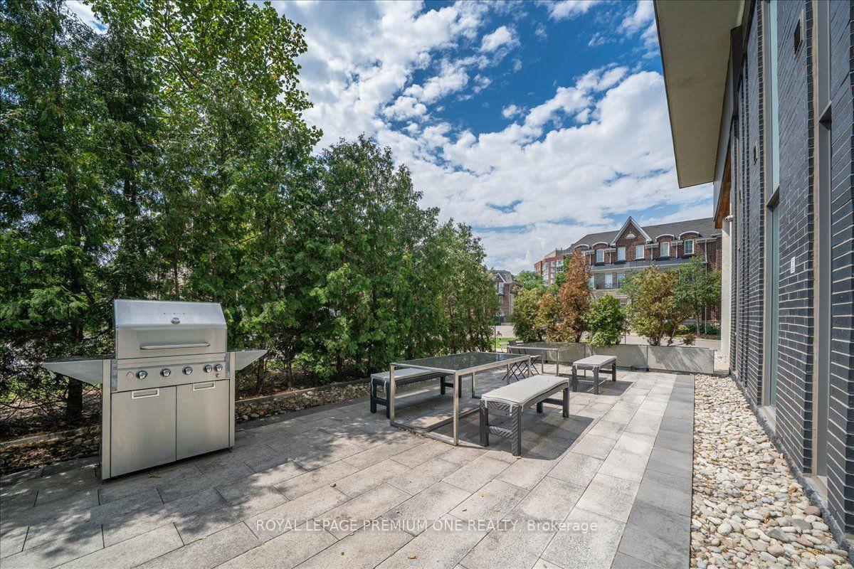 Photo 18 of Unit 901, 103 The Queensway, Toronto, High Park-Swansea — HOMEH