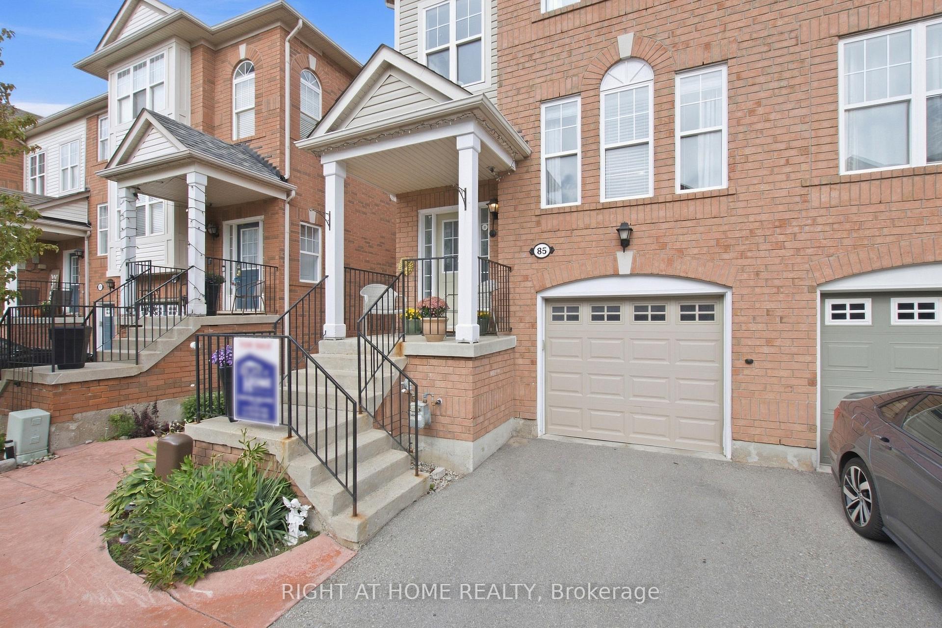 Photo 3 of 85 Seed House Lane, Halton Hills, Georgetown — HOMEH