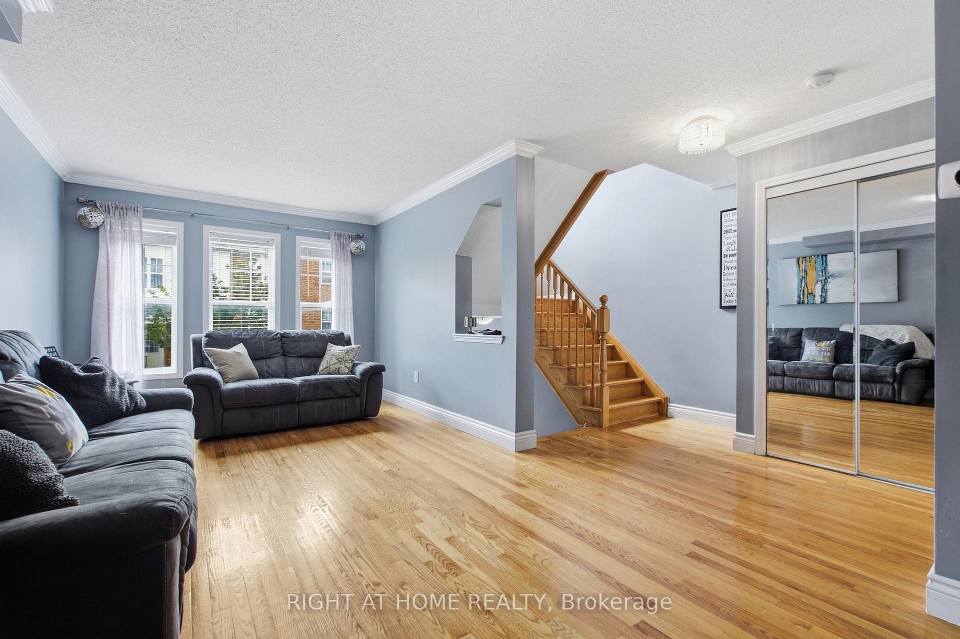 Photo 7 of 85 Seed House Lane, Halton Hills, Georgetown — HOMEH