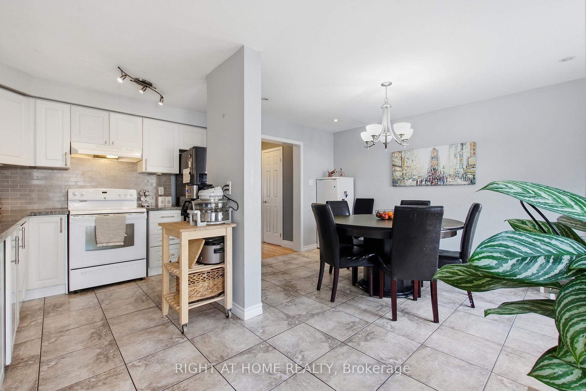 Photo 13 of 85 Seed House Lane, Halton Hills, Georgetown — HOMEH