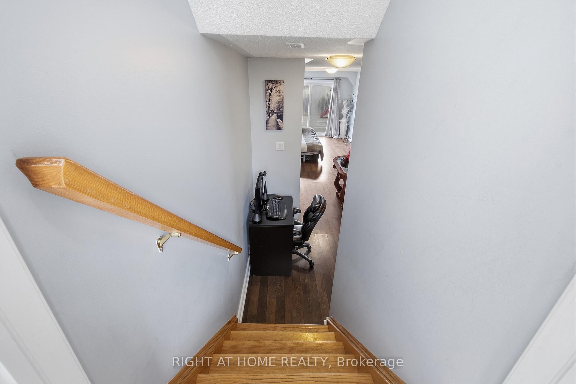 Photo 37 of 85 Seed House Lane, Halton Hills, Georgetown — HOMEH
