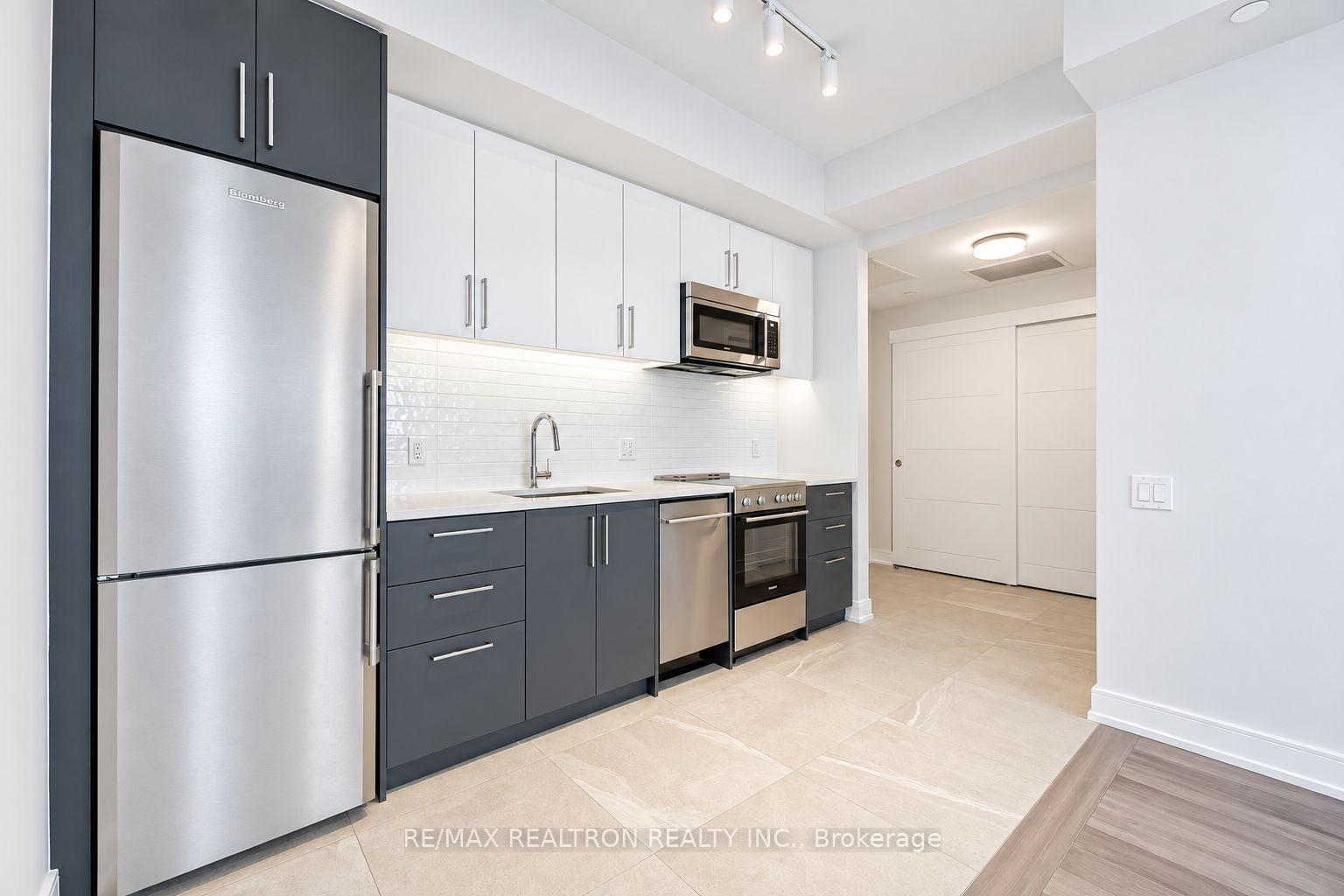 Photo 7 of Unit 710, 2525 Bathurst Street, Toronto, Forest Hill North — HOMEH