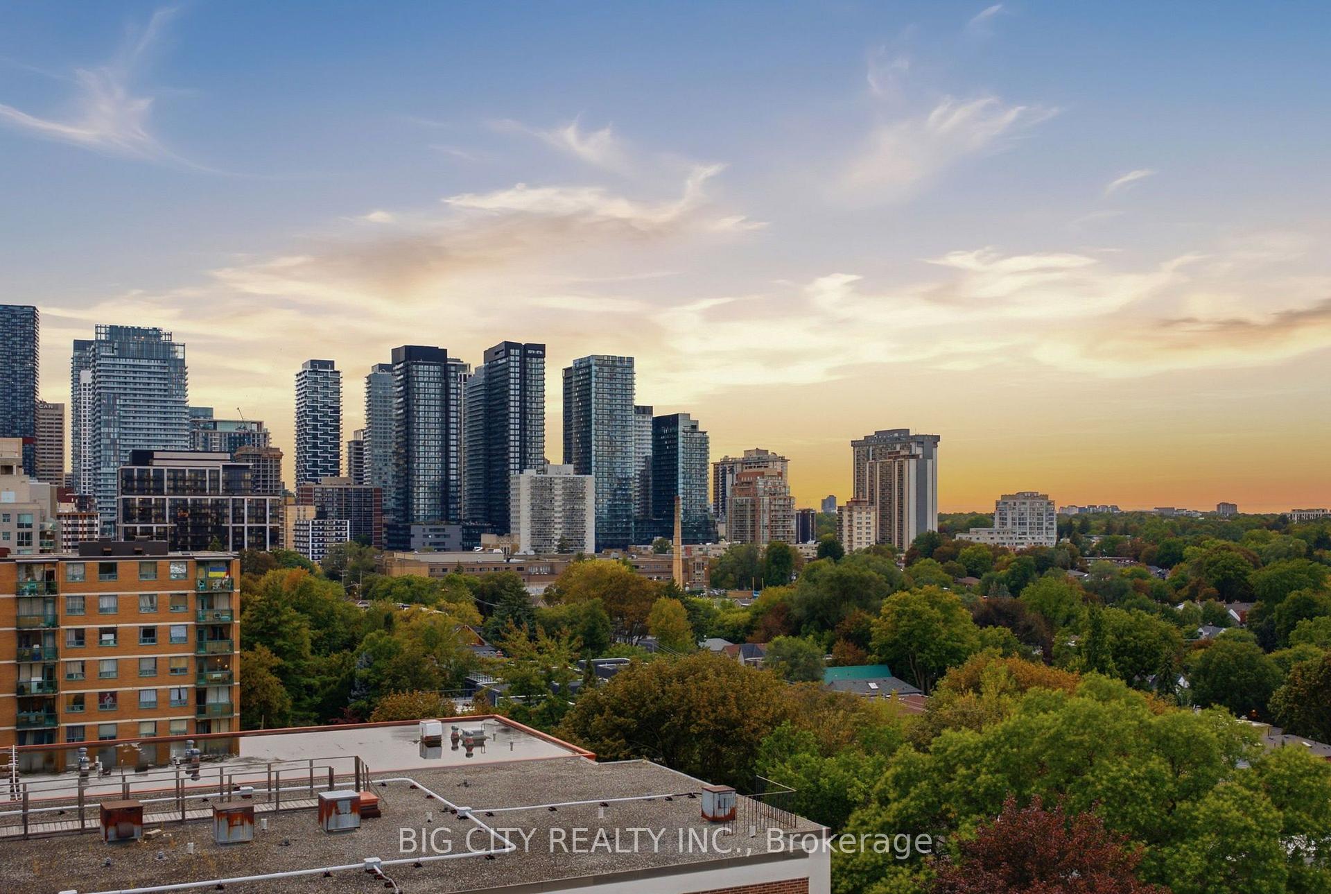 Photo 3 of Unit 1006, 1 Cardiff Road, Toronto, Mount Pleasant East — HOMEH