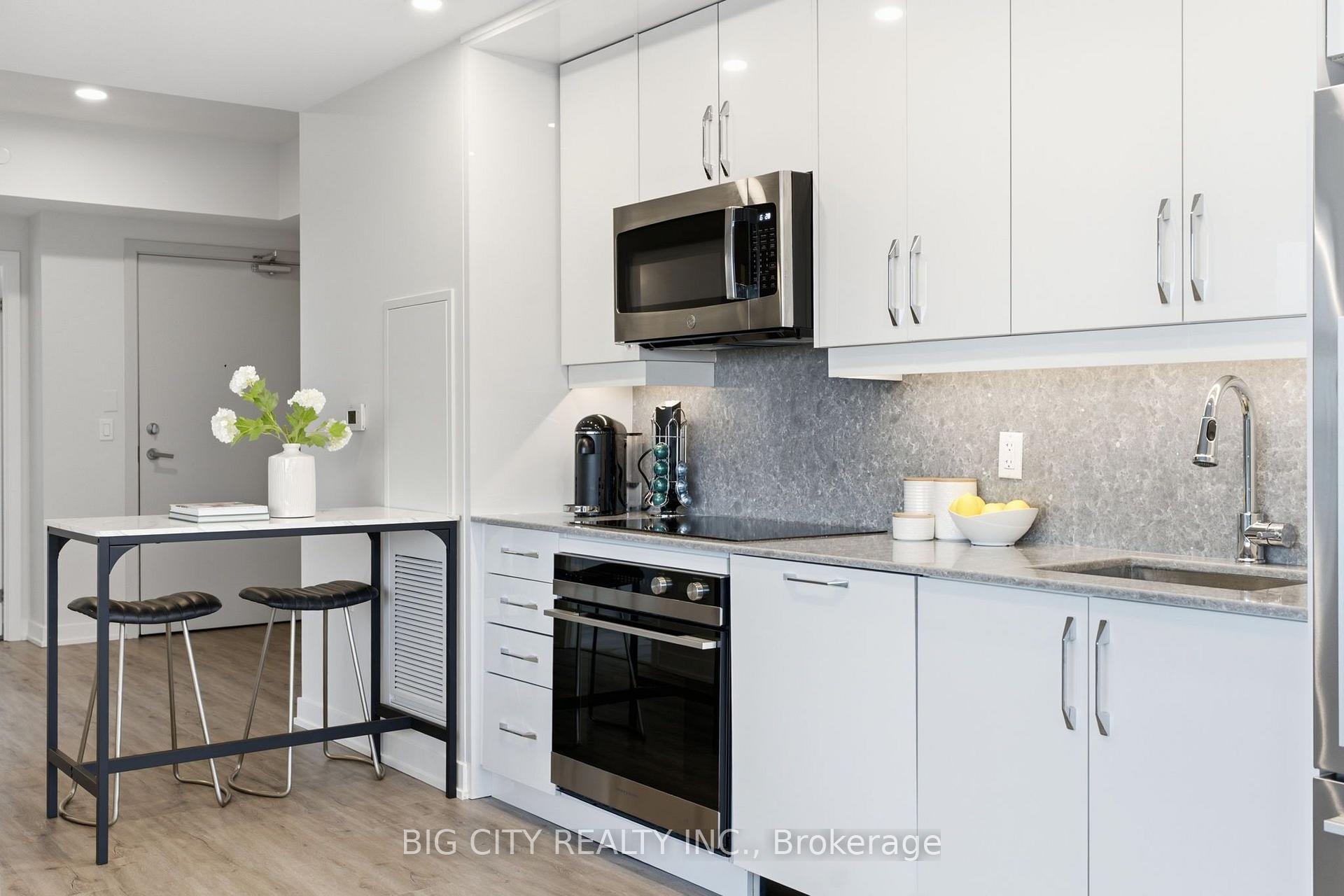 Photo 12 of Unit 1006, 1 Cardiff Road, Toronto, Mount Pleasant East — HOMEH