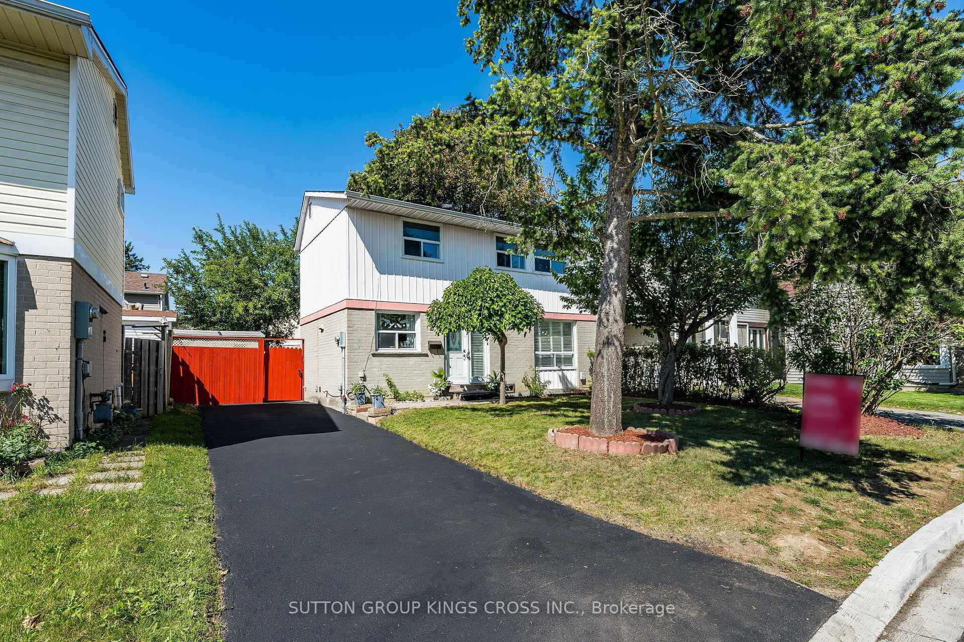 Photo 2 of 2 Hemlark Court, Brampton, Central Park — HOMEH