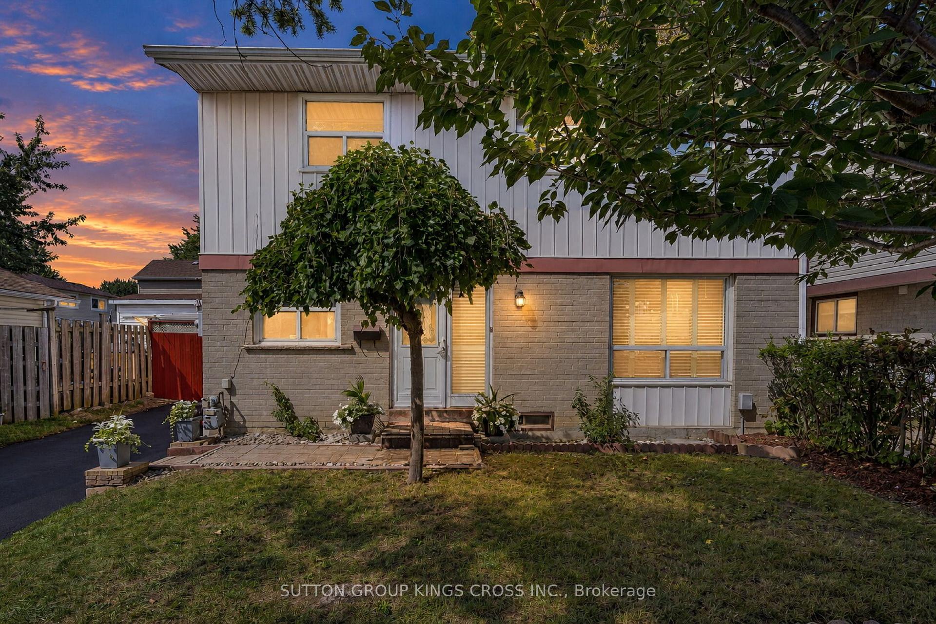 Photo 4 of 2 Hemlark Court, Brampton, Central Park — HOMEH