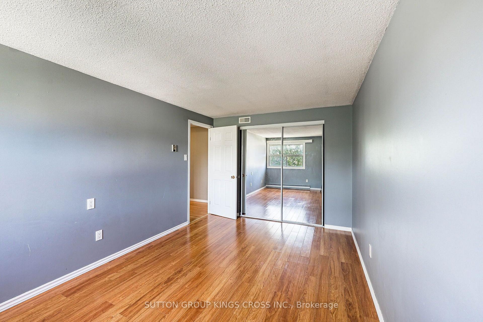 Photo 27 of 2 Hemlark Court, Brampton, Central Park — HOMEH
