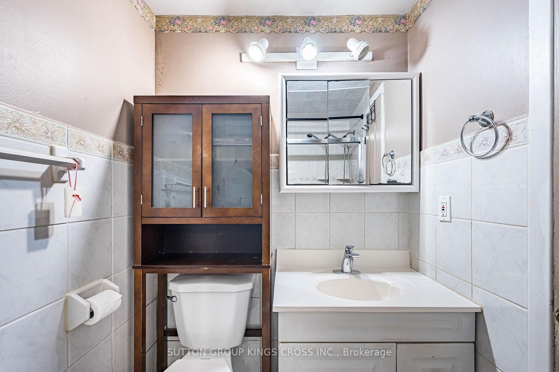 Photo 32 of 2 Hemlark Court, Brampton, Central Park — HOMEH
