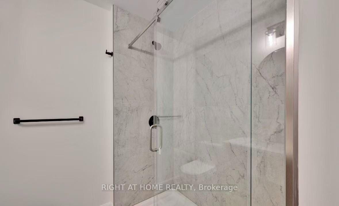 Photo 10 of Unit #2, 1316 Dochester Ave, Ottawa, Carlington — HOMEH