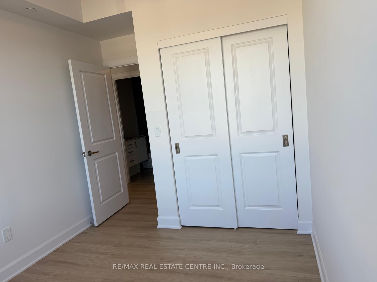 Photo 6 of Unit 310, 3240 William Coltson Avenue, Oakville, Joshua Meadows — HOMEH