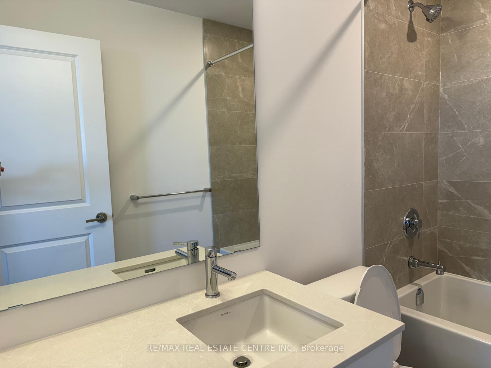 Photo 8 of Unit 310, 3240 William Coltson Avenue, Oakville, Joshua Meadows — HOMEH