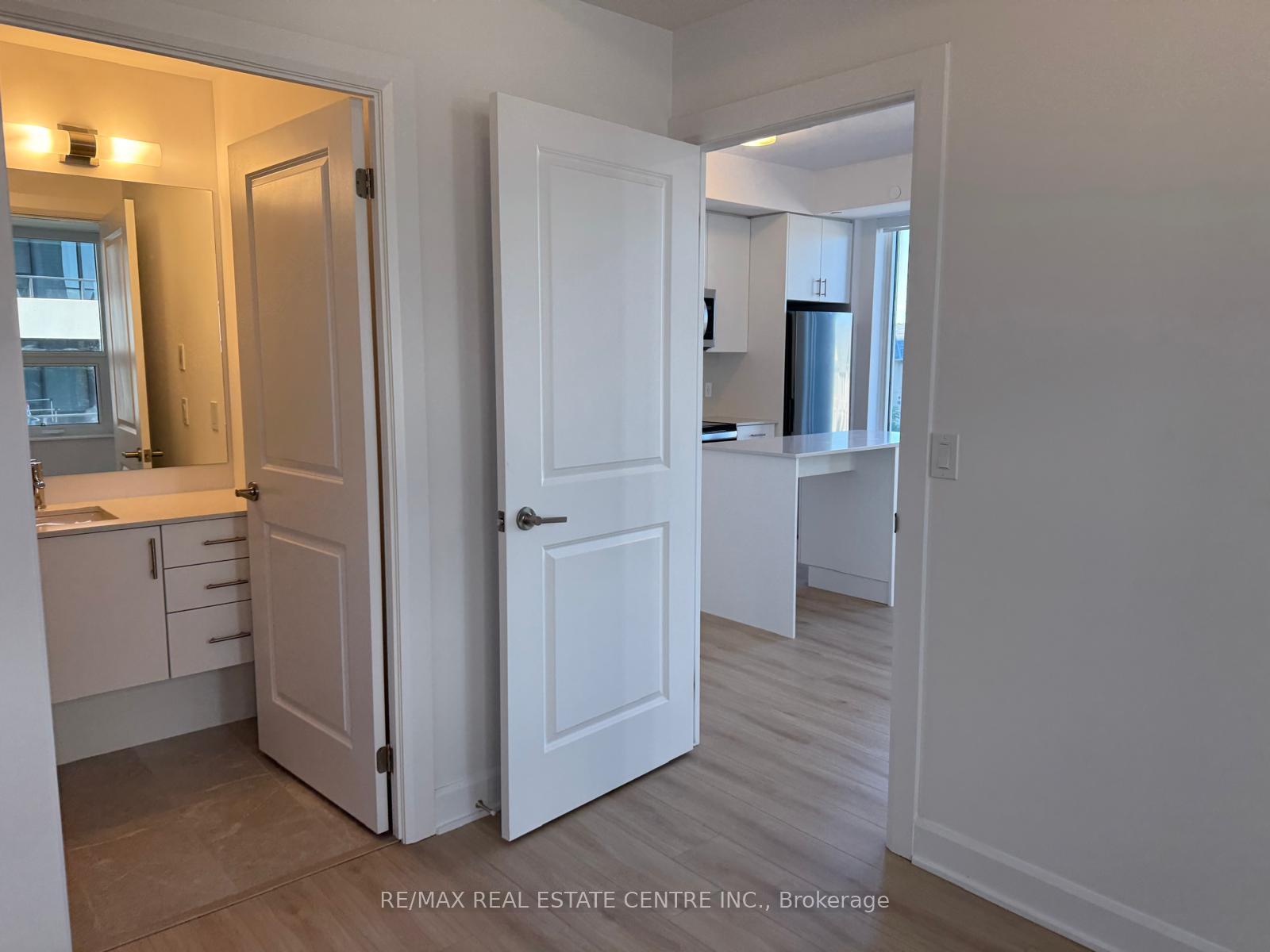 Photo 23 of Unit 310, 3240 William Coltson Avenue, Oakville, Joshua Meadows — HOMEH