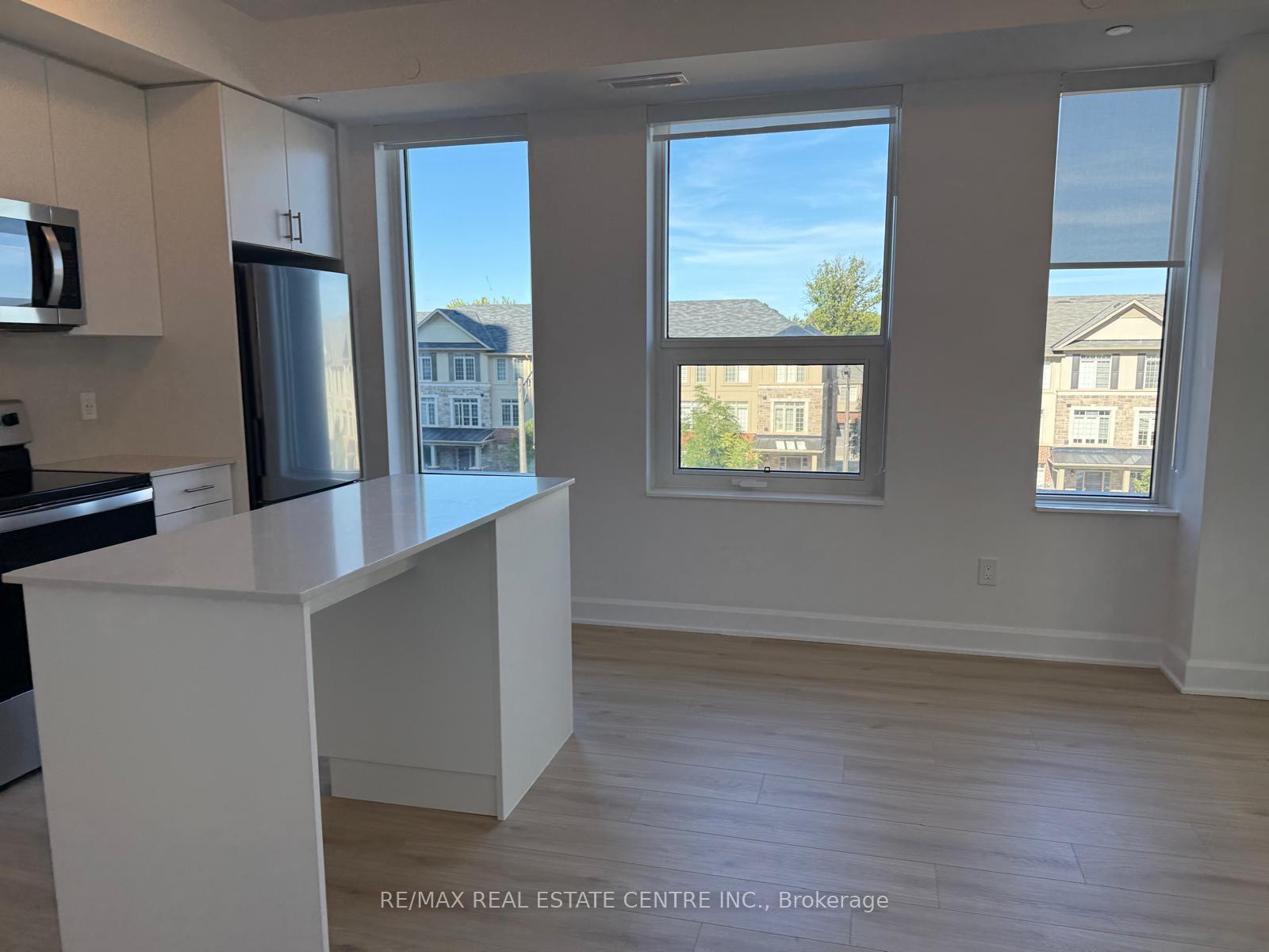Photo 24 of Unit 310, 3240 William Coltson Avenue, Oakville, Joshua Meadows — HOMEH