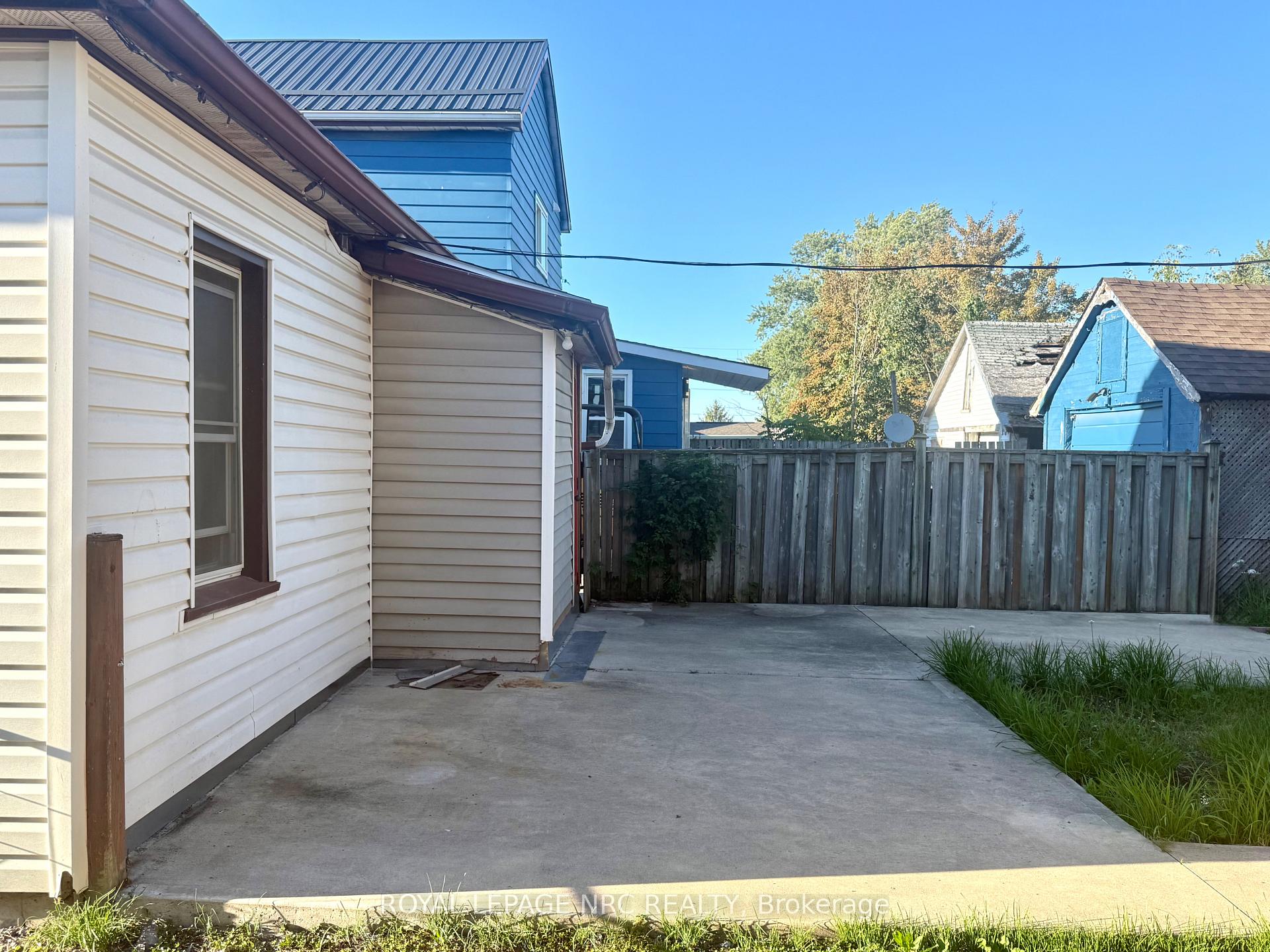 Photo 3 of 37 Wright Street, Welland, Lincoln/Crowland — HOMEH
